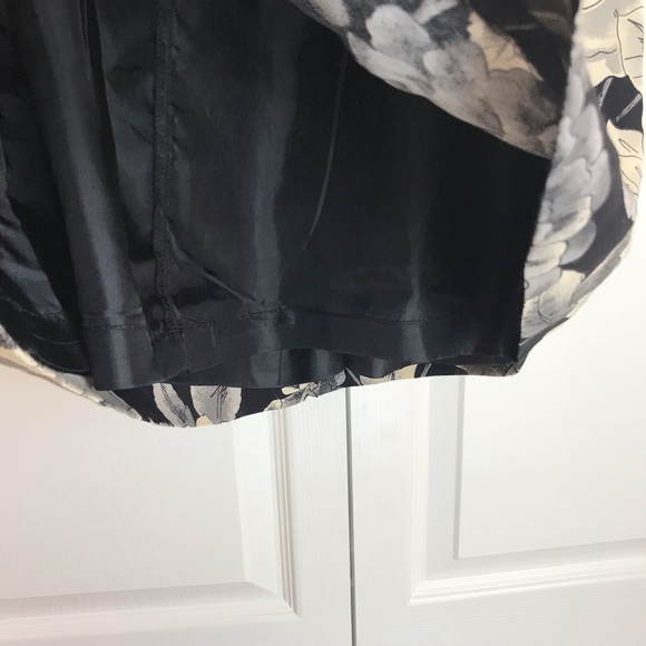 Jones New York Floral Pencil Skirt Size 8P EUC - Picture 5 of 15